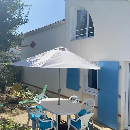 Superb With Garden And Terrace Dom wakacyjny