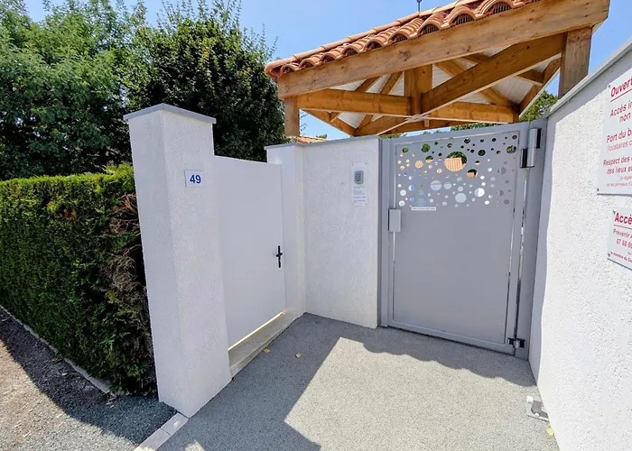 Nyaraló Superb With Garden And Terrace *